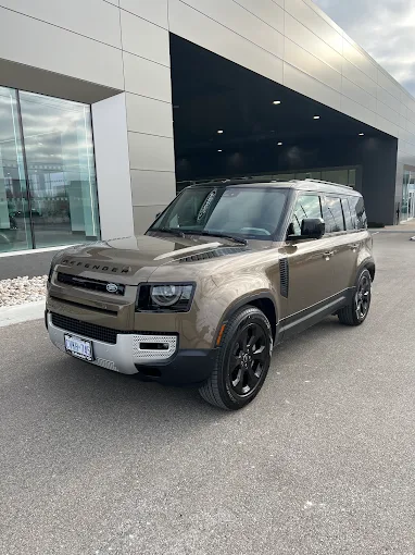 Land Rover Defender receiving paintless dent repair from an ARC-certified technician